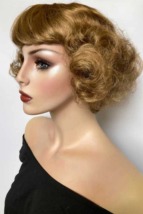 A short brown vintage style wig with waves: Rita