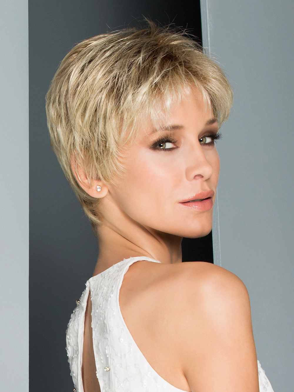 Aura Wig by Ellen Wille | Synthetic Hair | Petite/Average Cap