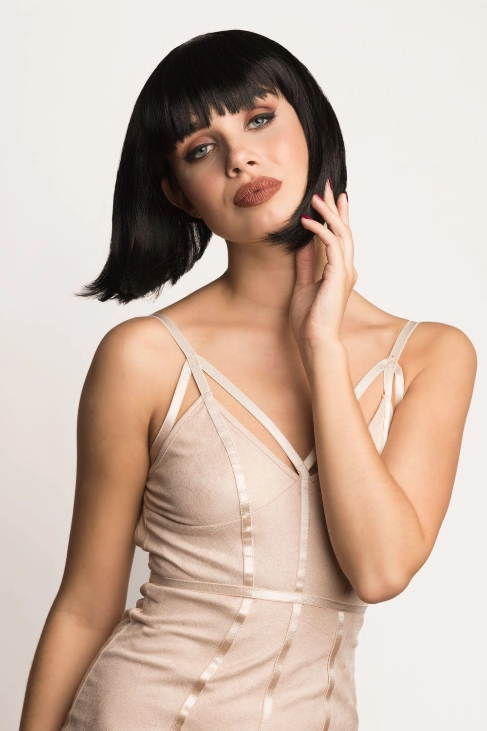 Black inverted bob wig: Chloe