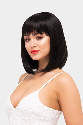 Black long bob wig, shoulder length: Evie