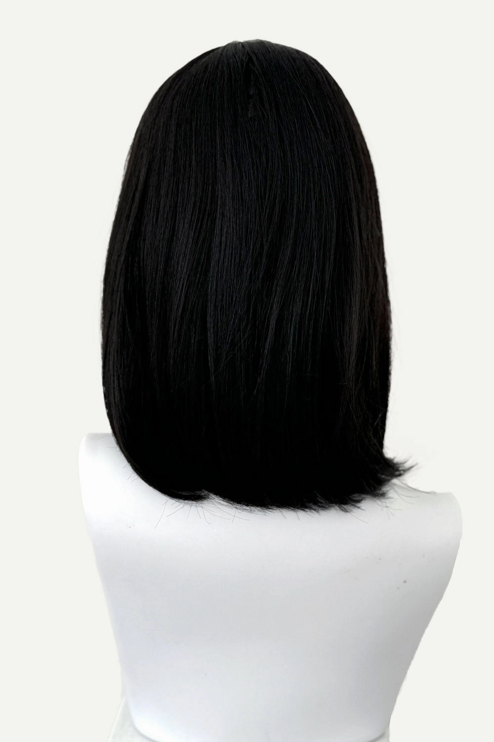 Black long bob wig with a short retro, rockabilly-style fringe: Beth
