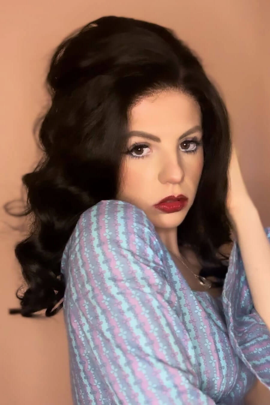 Black pinup wig, lace front: Tyra