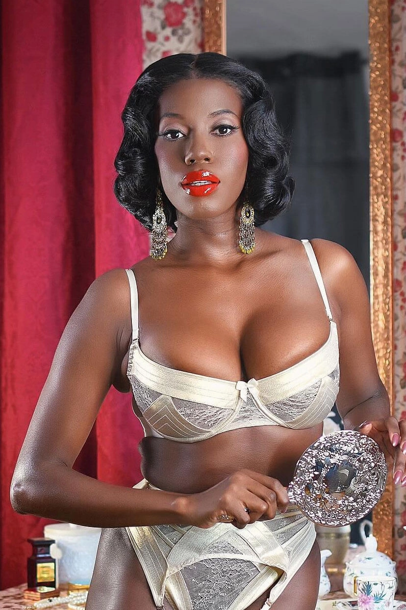 Black pinup wig, lace front, vintage style: Halle