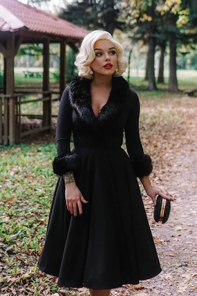 Blonde pinup wig, lace front, vintage style: Marilyn