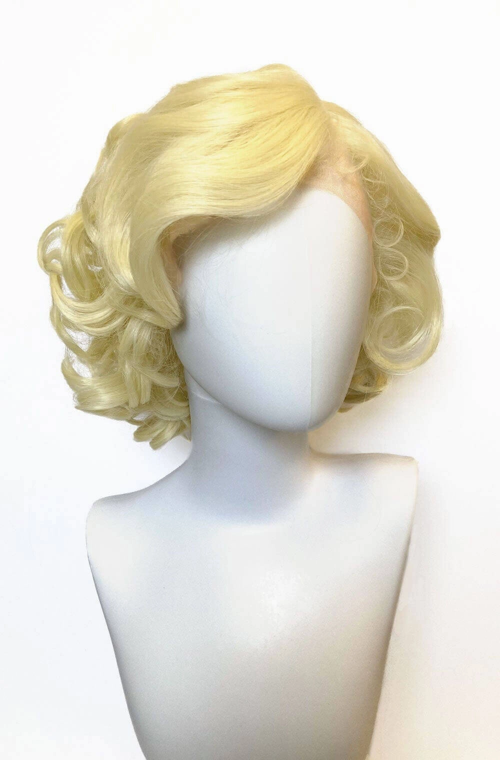 Blonde pinup wig, lace front, vintage style: Marilyn