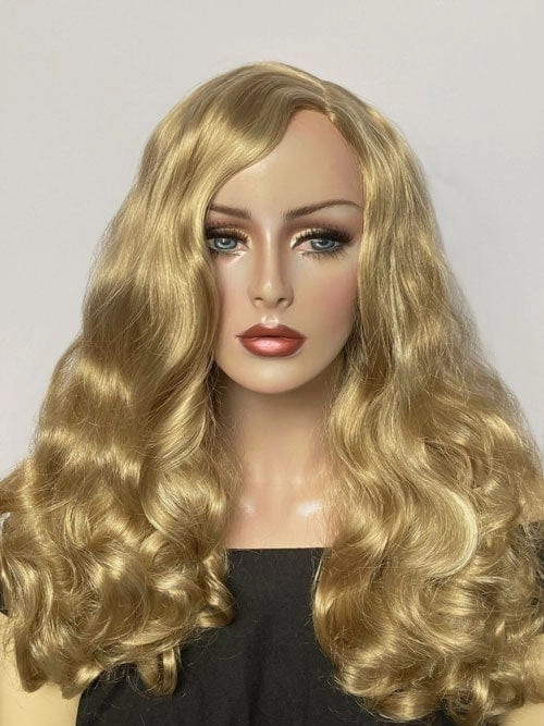 Blonde wig with waves and a side parting, 1940s style: Nancy
