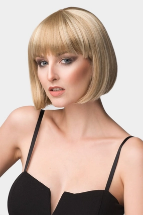 Blunt blonde bob wig with fringe: Gracie