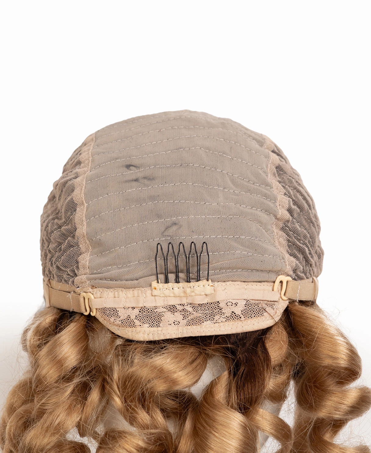 bob human wig - 12" rooted dirty blonde.