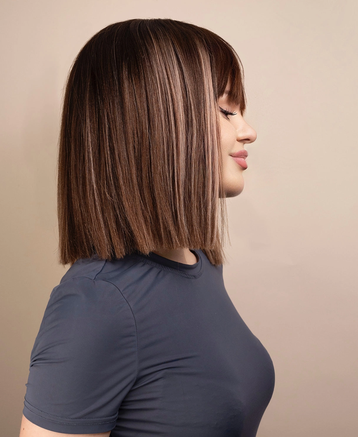 bob wig with fringe - 12" highlighted ash brown.