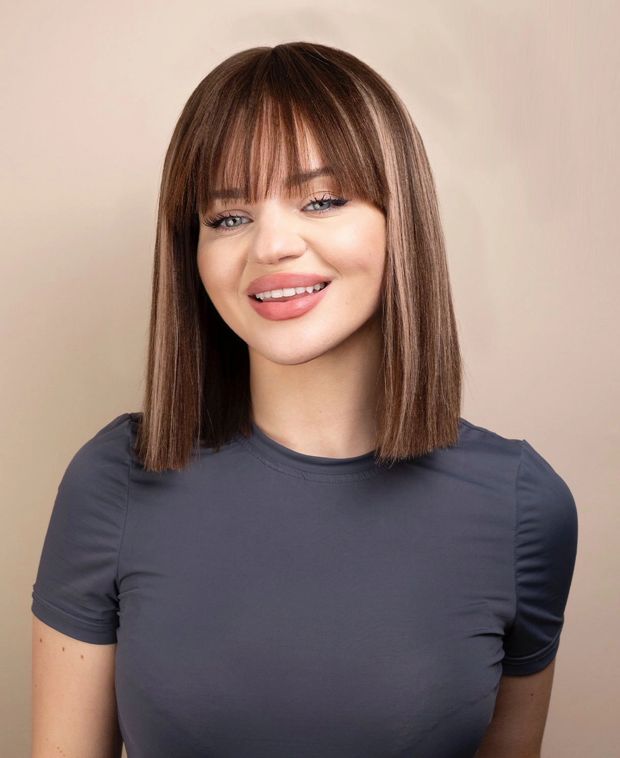 bob wig with fringe - 12" highlighted ash brown.
