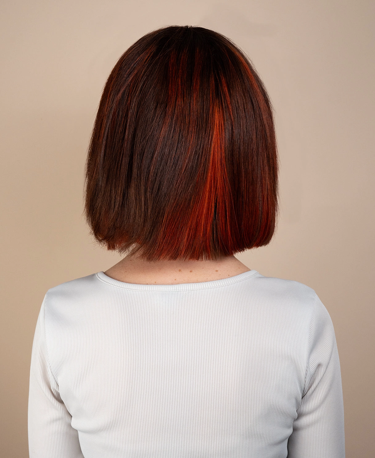 bob with fringe human wig - 8" red highlights.