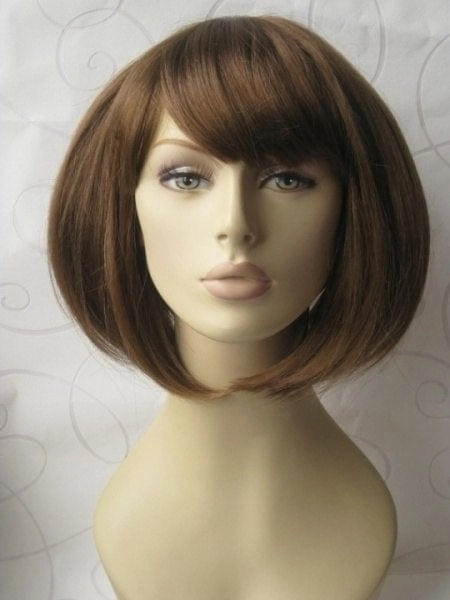 Brown inverted bob wig: Colette