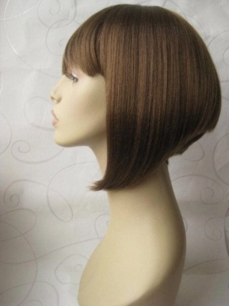 Brown inverted bob wig: Colette