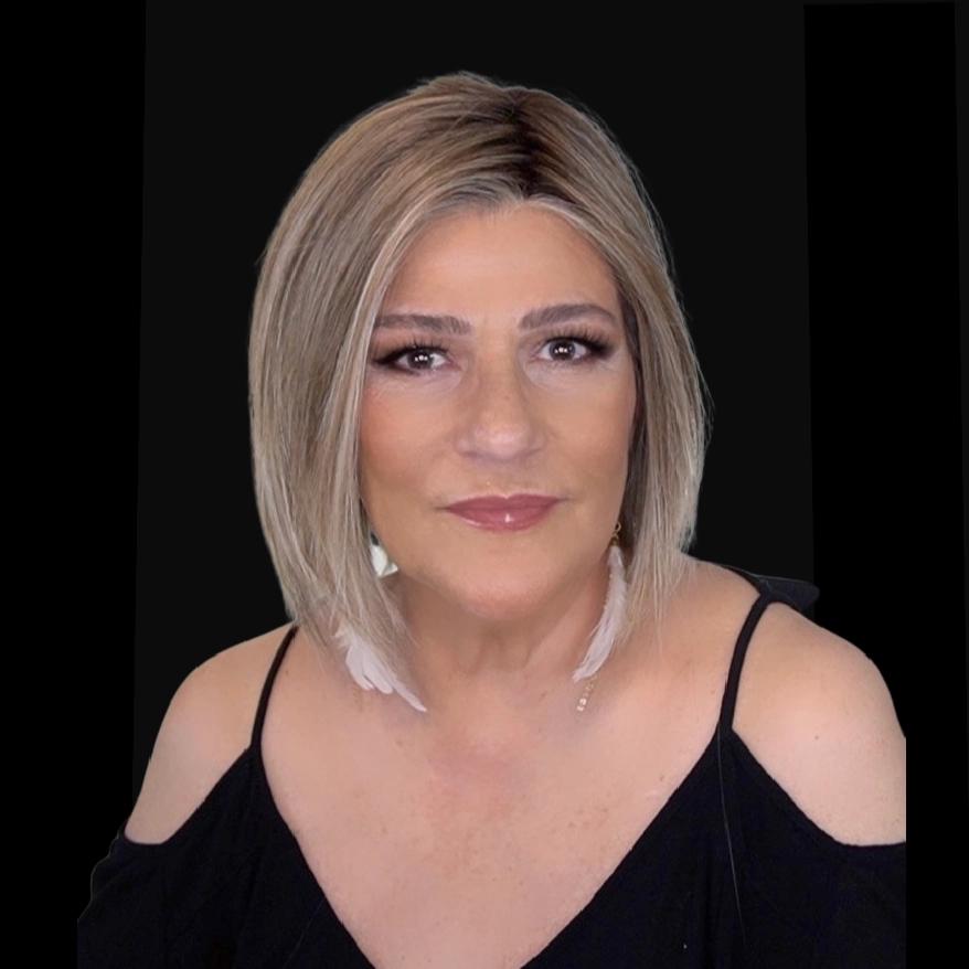 Caf Chic Wig by Belle Tress | Heat Friendly Synthetic Hair | Average Cap