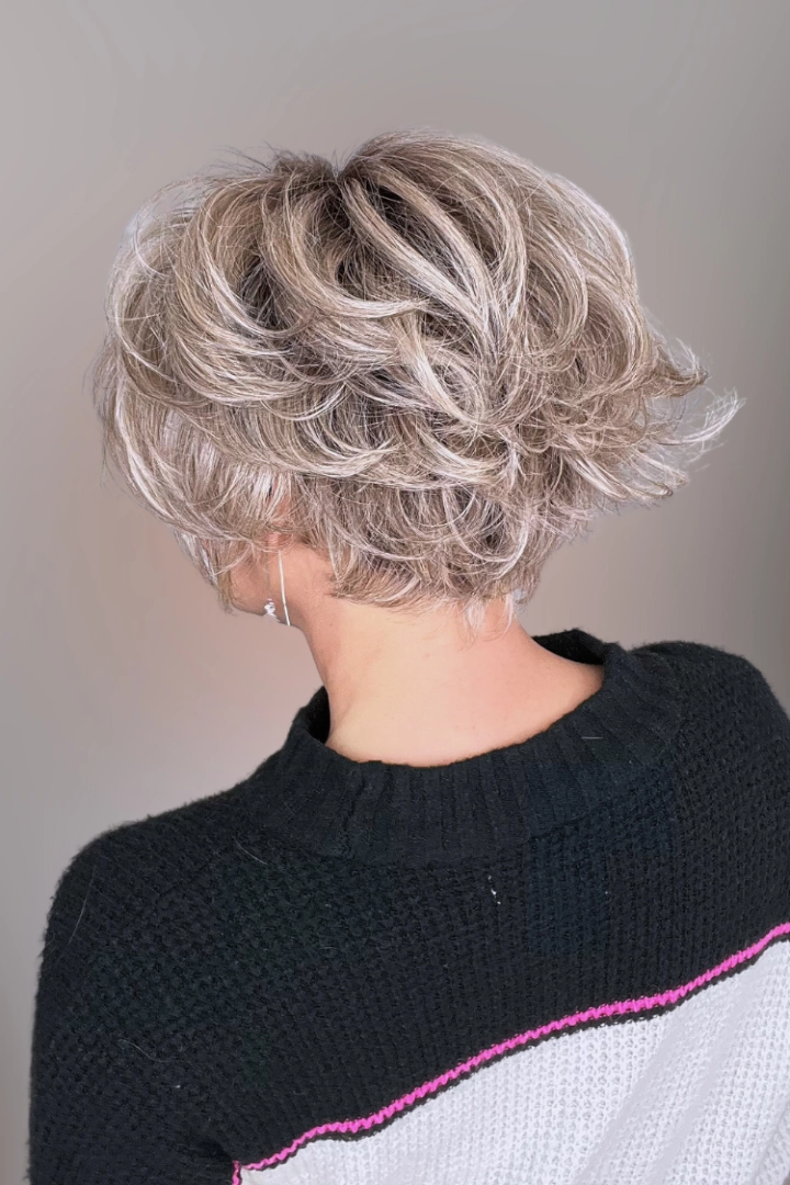 Captivating Canvas Wig by Raquel Welch | Heat Friendly Synthetic Hair | Average Cap