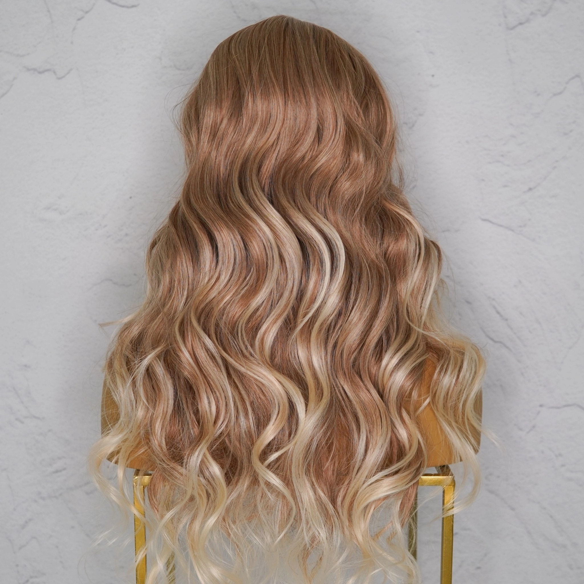 CARRIE Blonde Ombre Fringe Wig