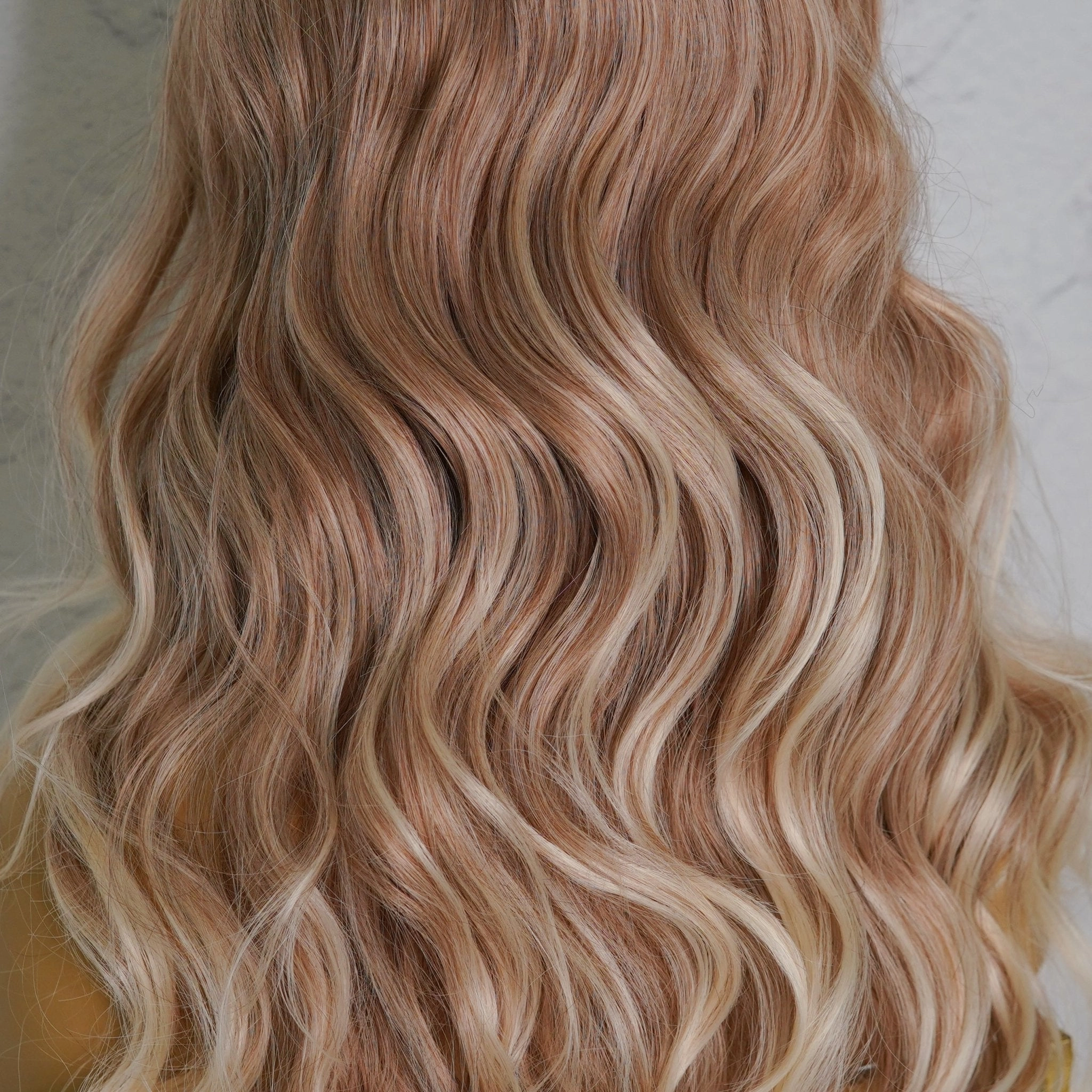 CARRIE Blonde Ombre Fringe Wig