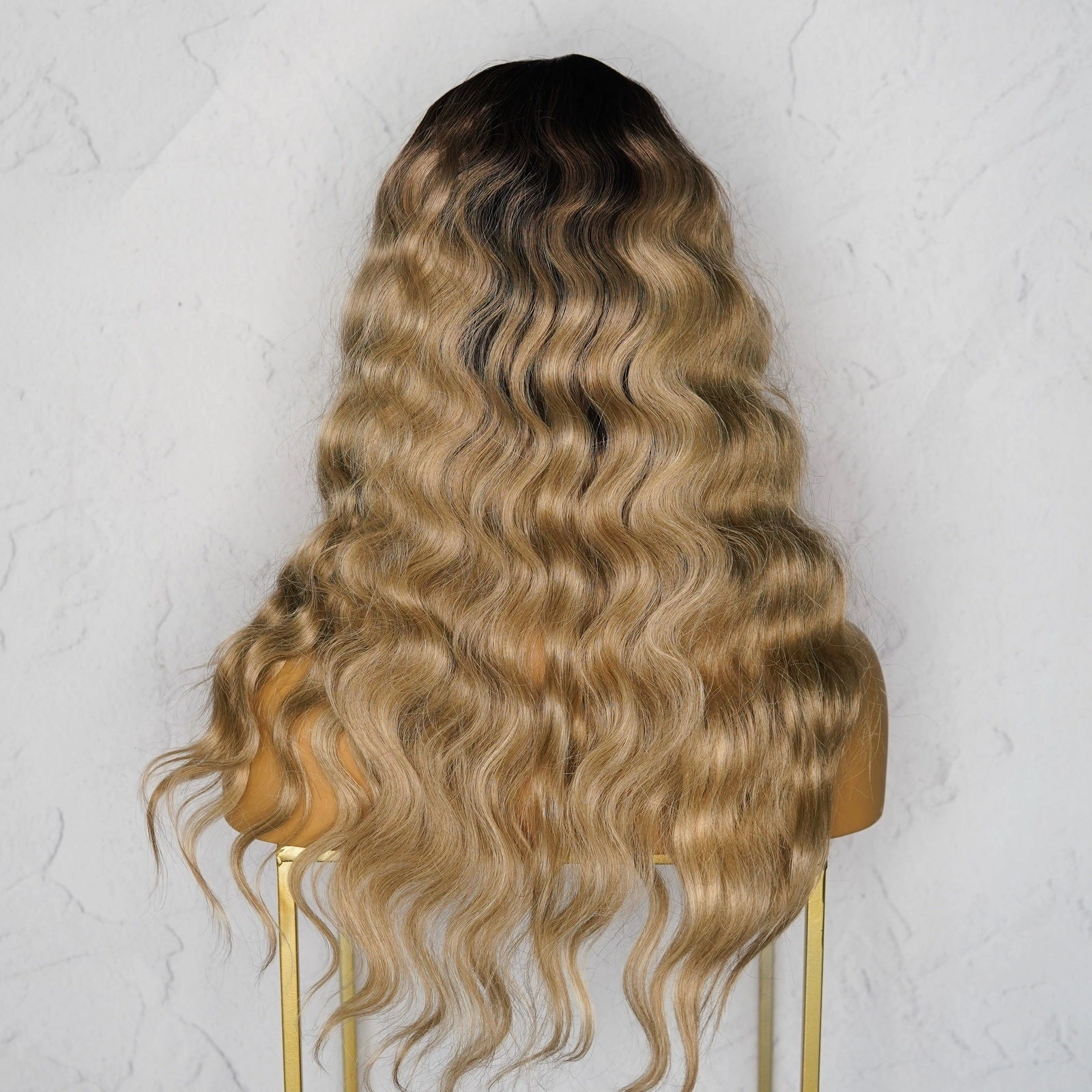 CHELSEA Ombre Ash Fringe Wig
