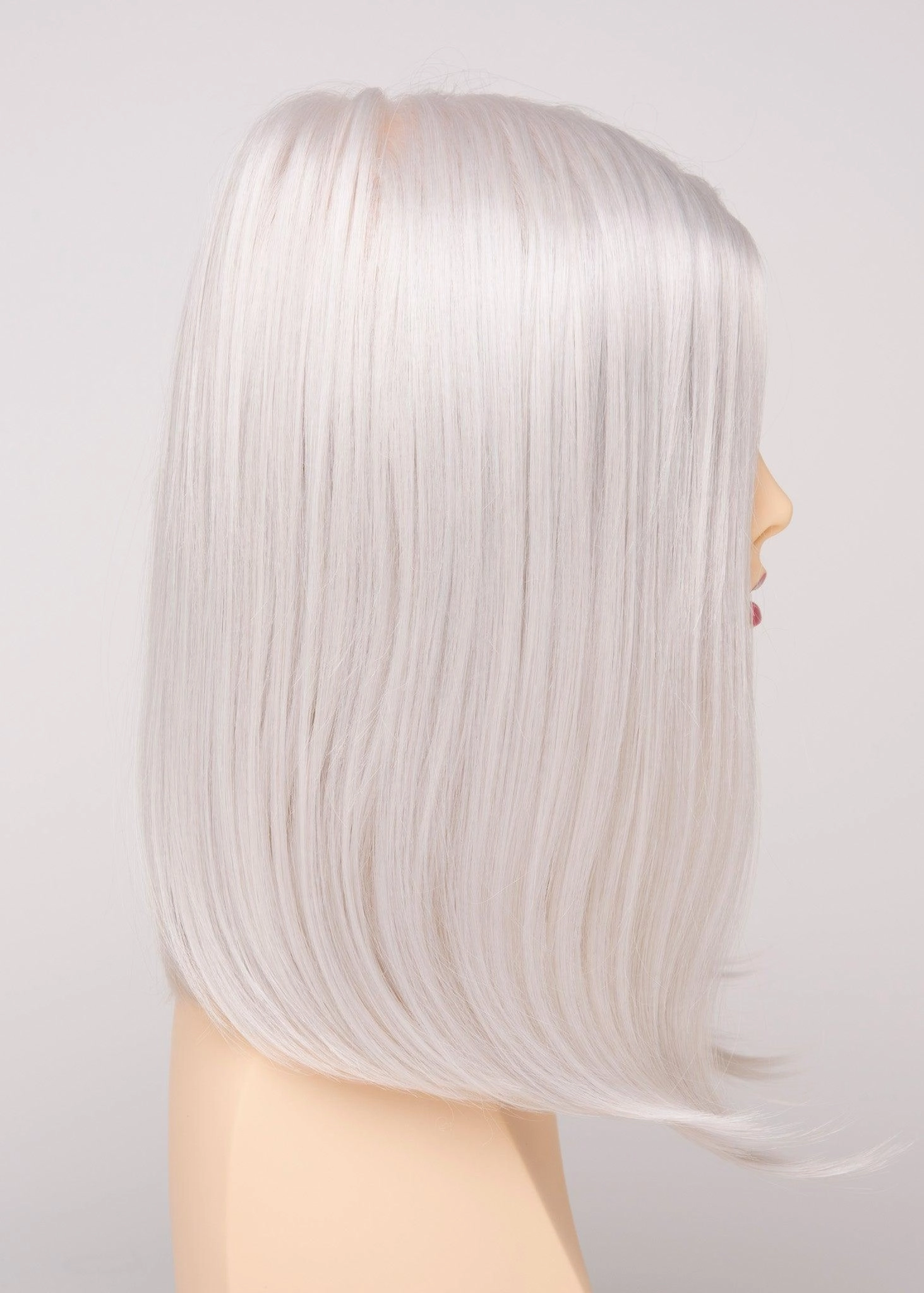 Chelsea Wig by Envy | Human Hair Blend (Hand-Tied Lace Front Mono Top)