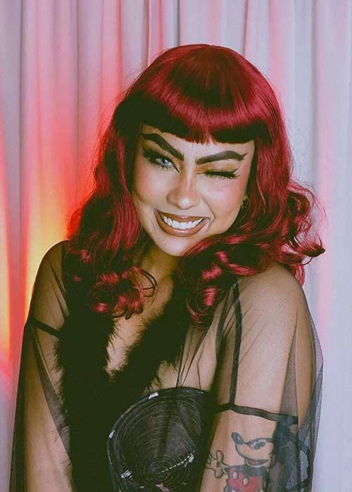 Cherry red 1950s pinup style wig: Sandra
