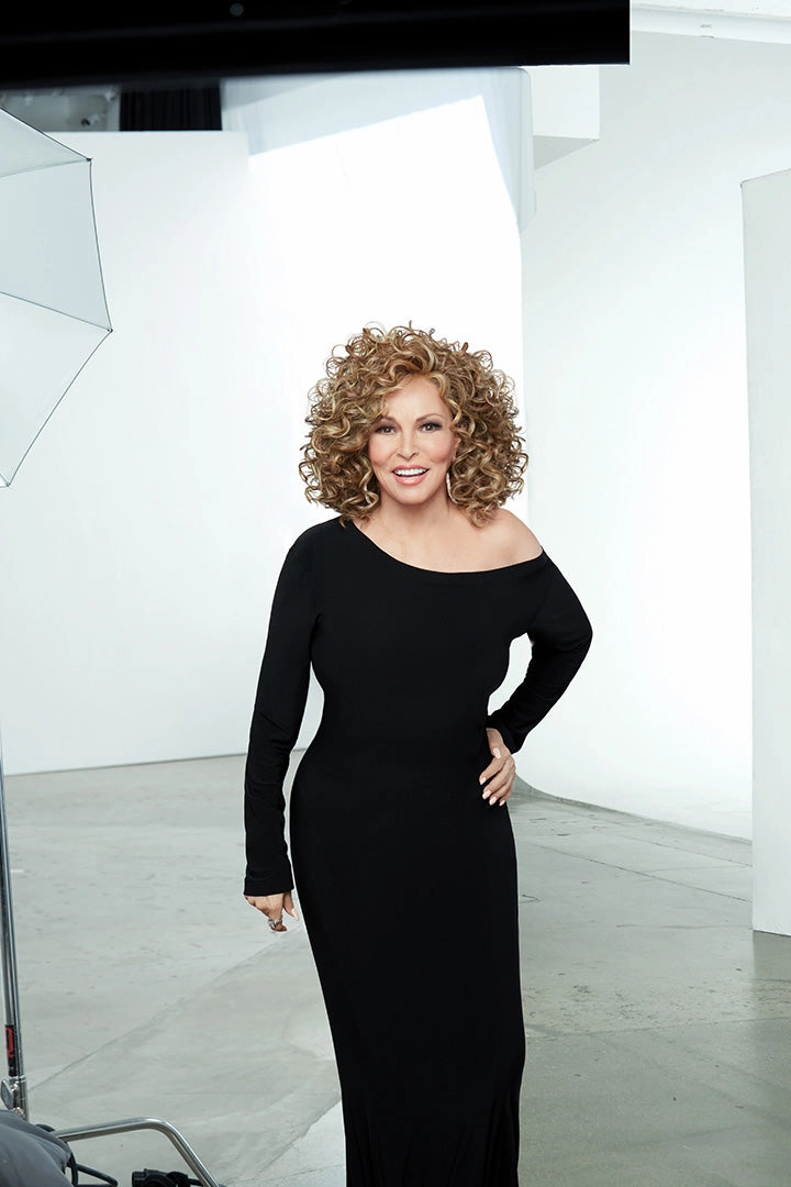 Click Click Flash Wig by Raquel Welch | Heat Friendly Synthetic Hair | Average Cap