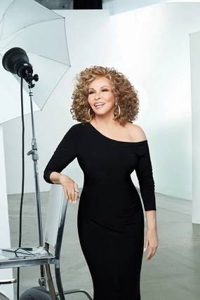 Click Click Flash Wig by Raquel Welch | Heat Friendly Synthetic Hair | Average Cap
