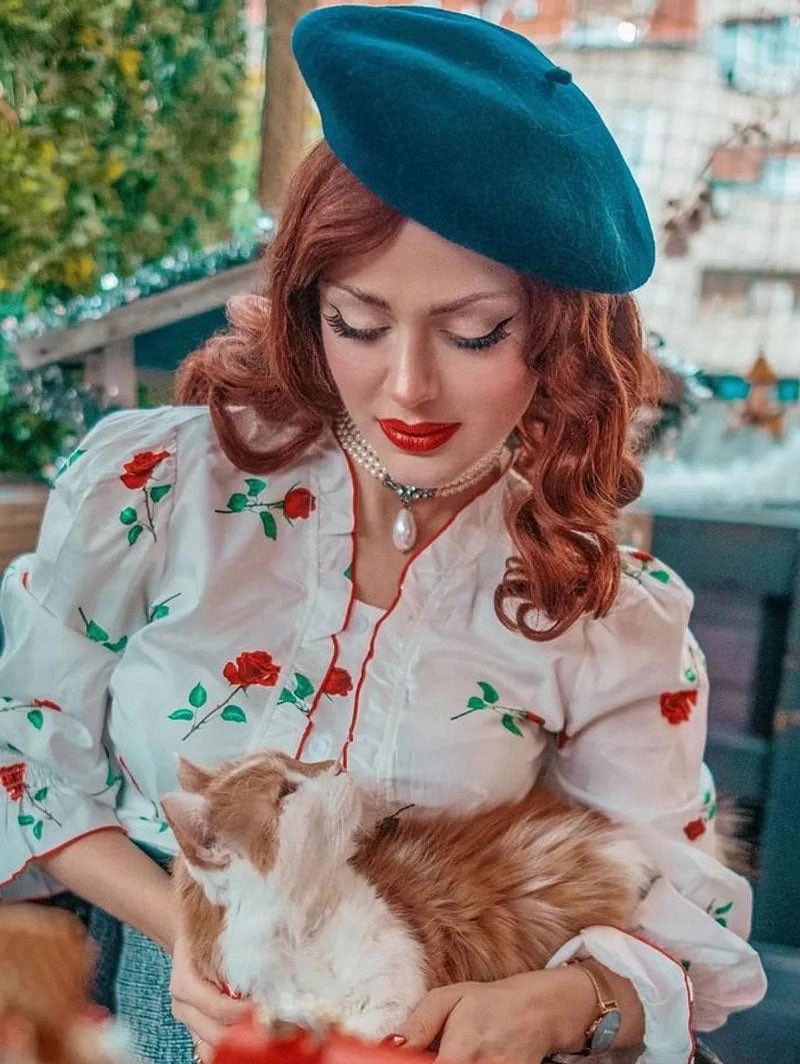 Copper red 40s style wig with finger waves: Banbury