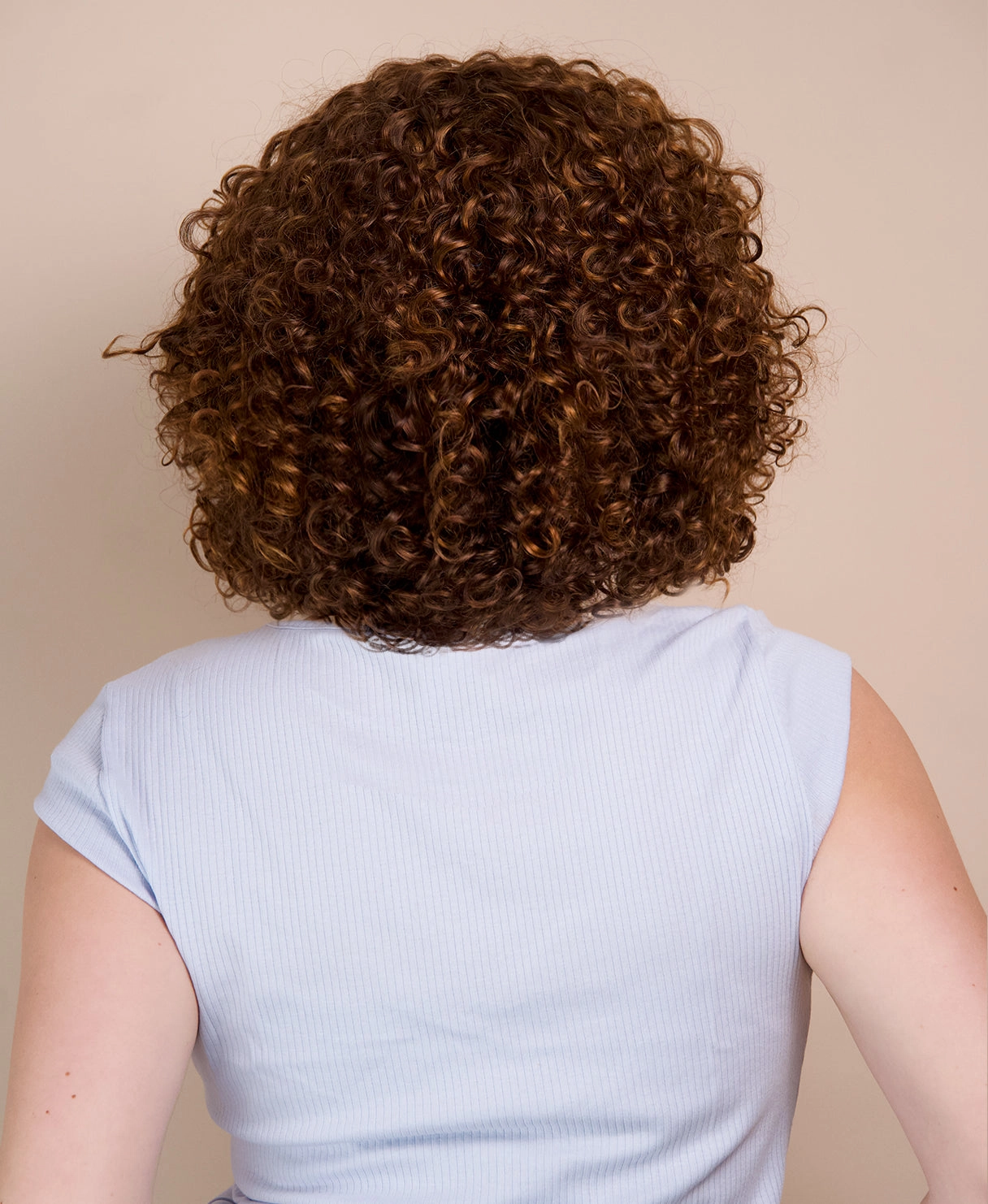 curly human wig - 10 caramel balayage.