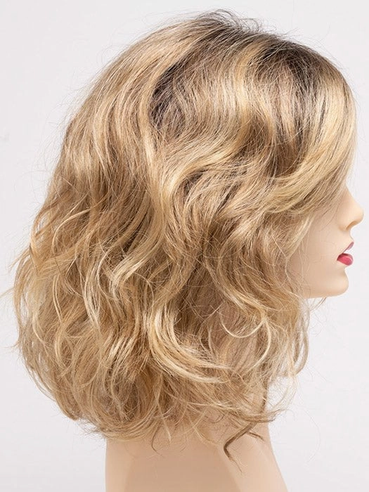 Dakota | Synthetic Wig (Mono Part)