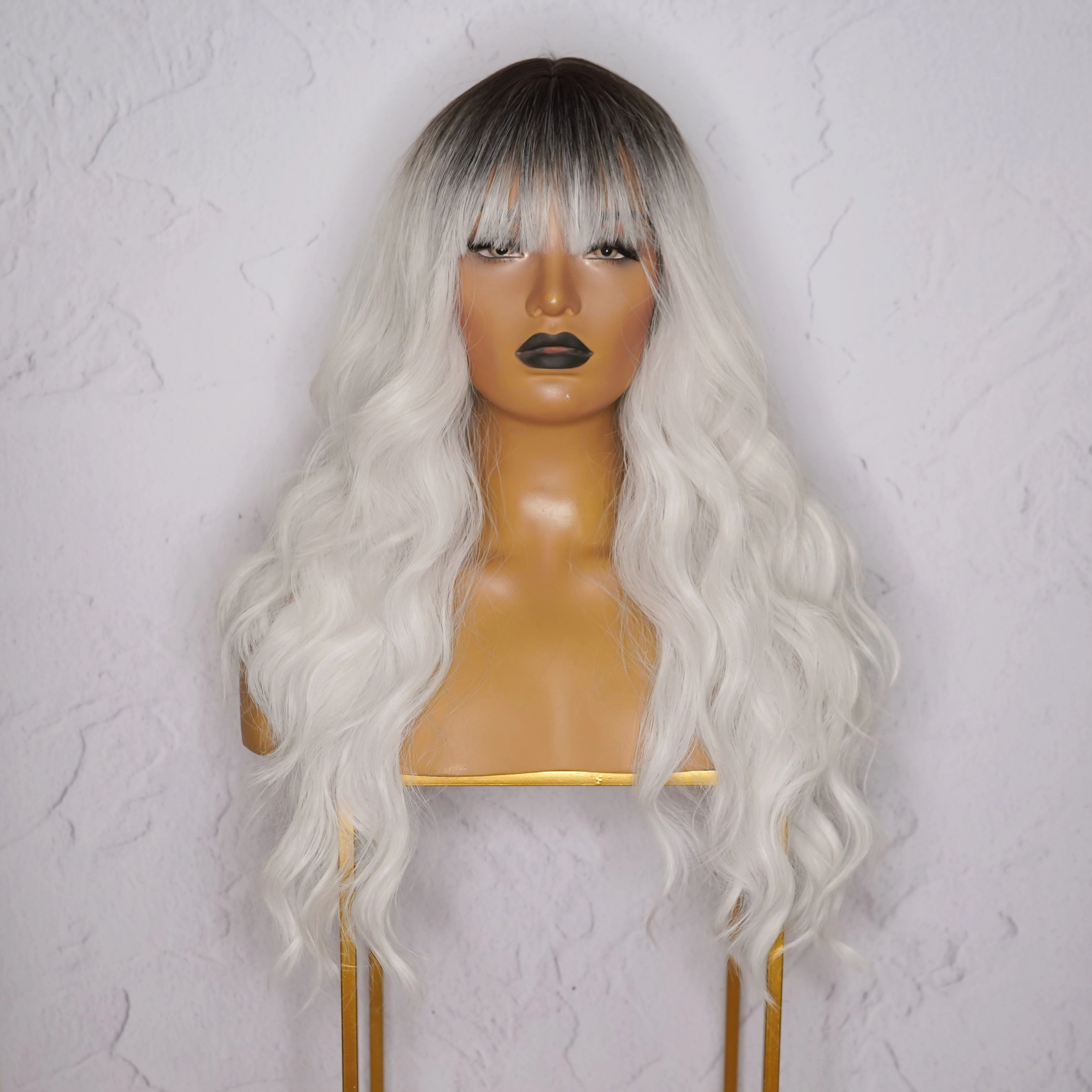 DAKOTA Ombre Fringe Wig