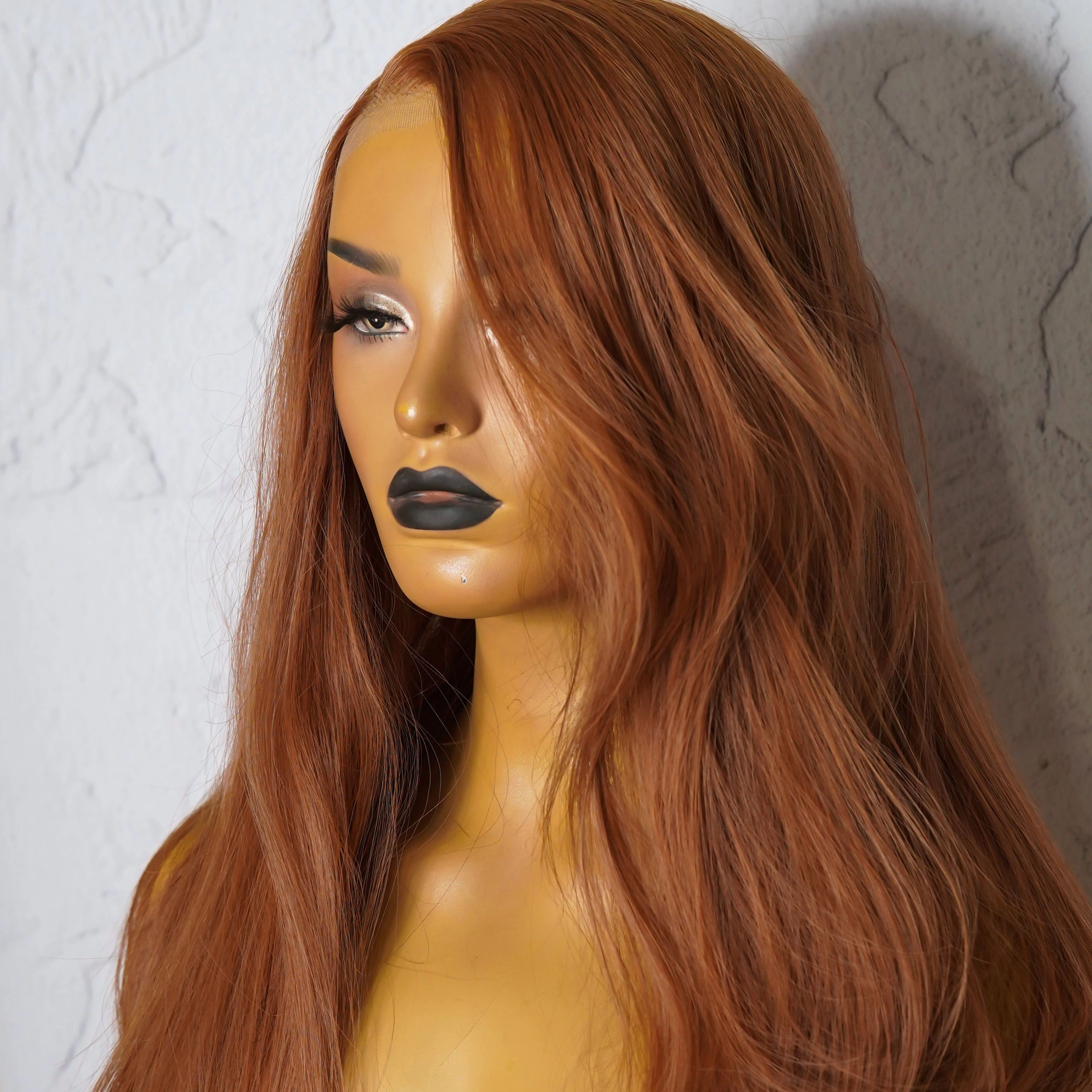 DUTCHESS Auburn 13x6" Lace Front Wig