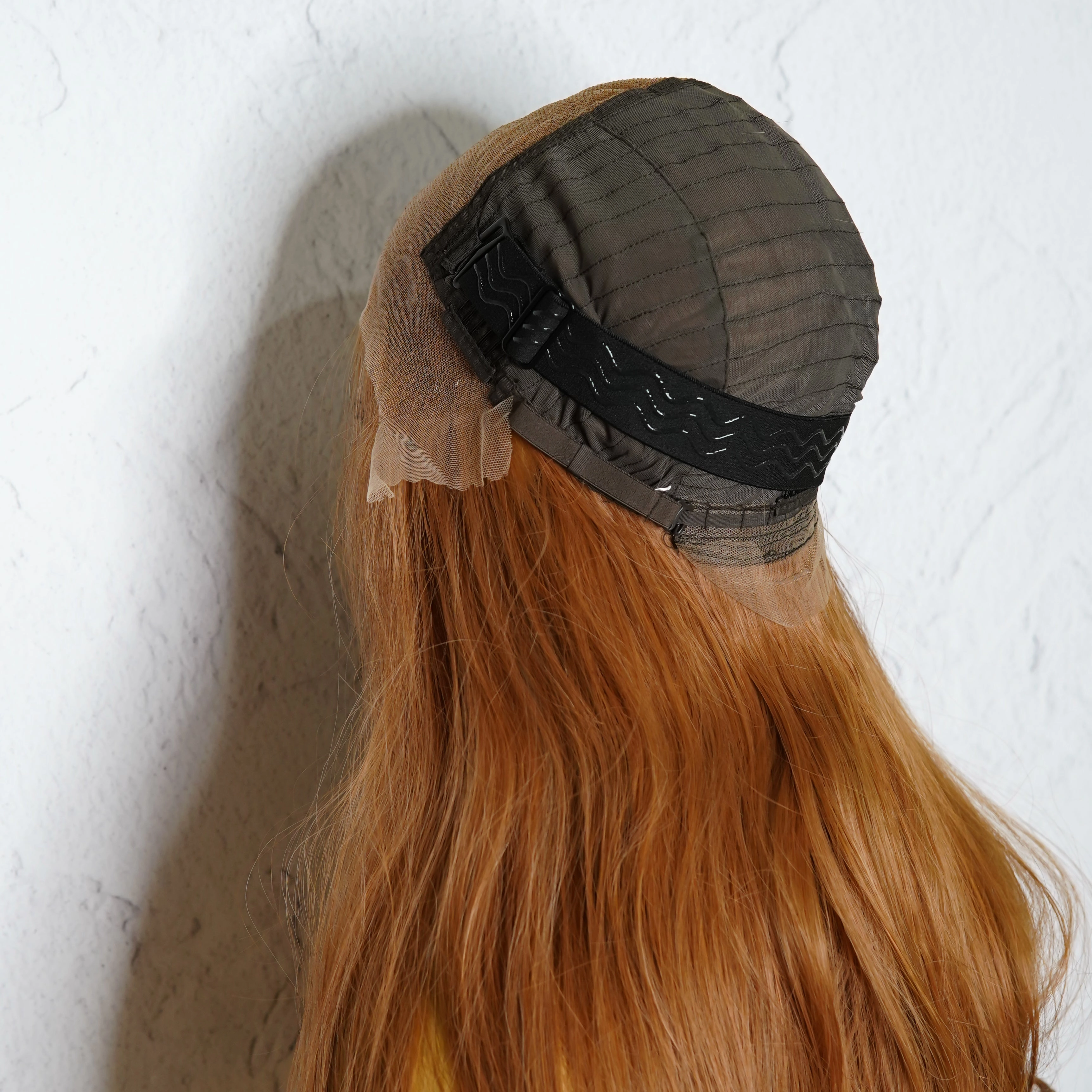 DUTCHESS Auburn 13x6" Lace Front Wig