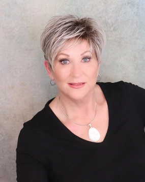 Elan Wig by Ellen Wille | Heat Friendly Synthetic Hair | Petite/Average Cap