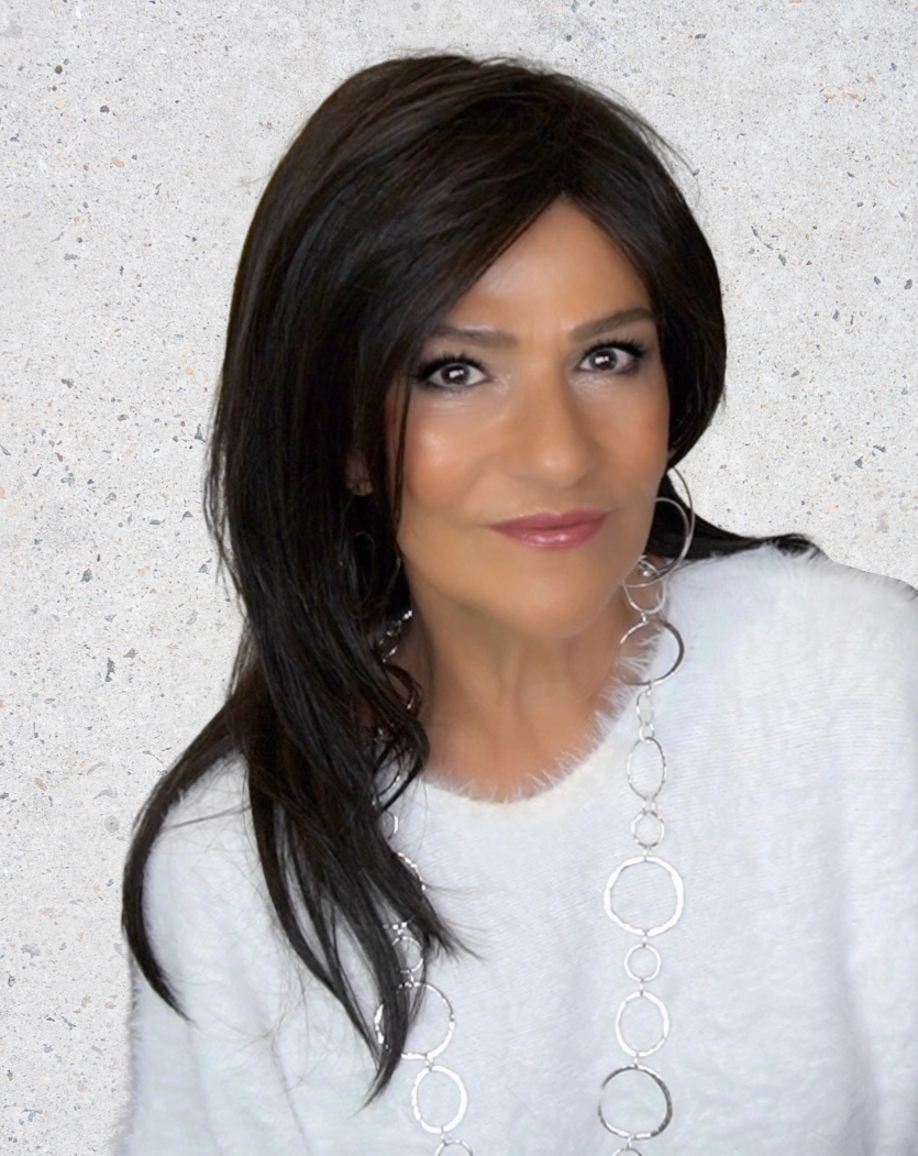 En Vogue Wig by Ellen Wille | Heat Friendly Synthetic Hair | Petite/Average Cap
