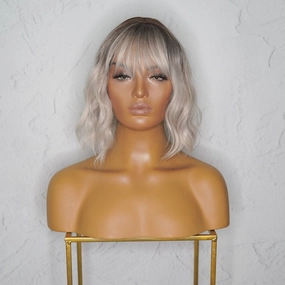 HAYLEY White Ash Blonde Bob Fringe Wig