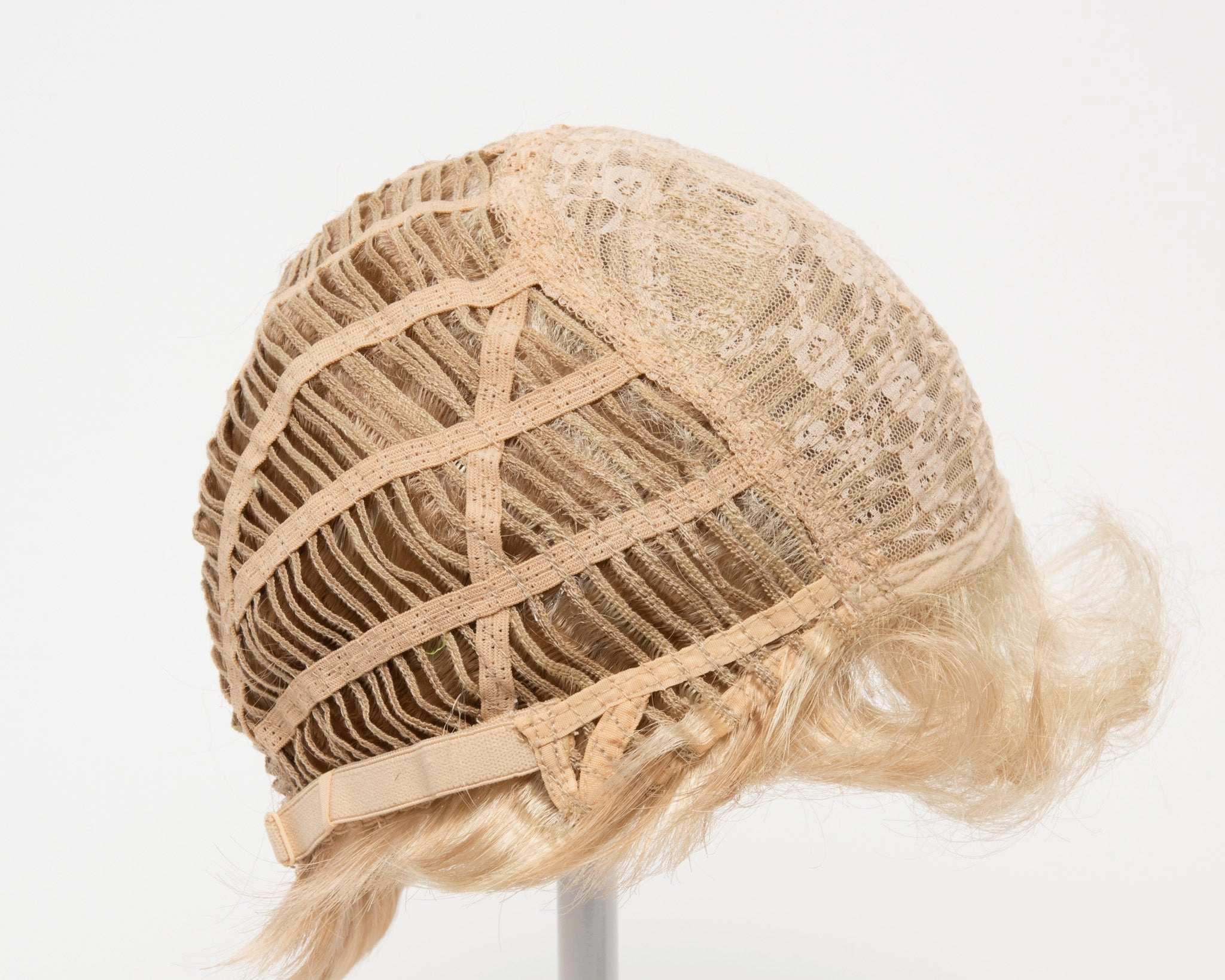 Kaitlyn Wig by Envy | Open Top | Synthetic Fiber