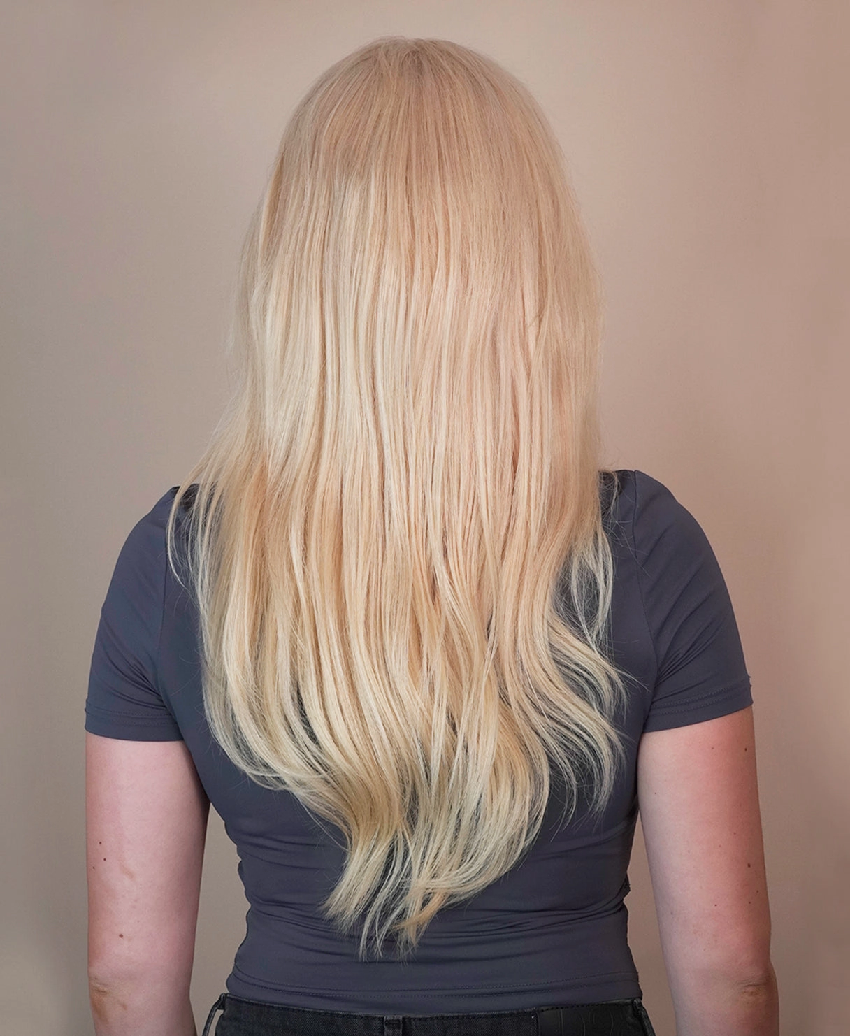 lace front human wig - 18" platinum blonde.