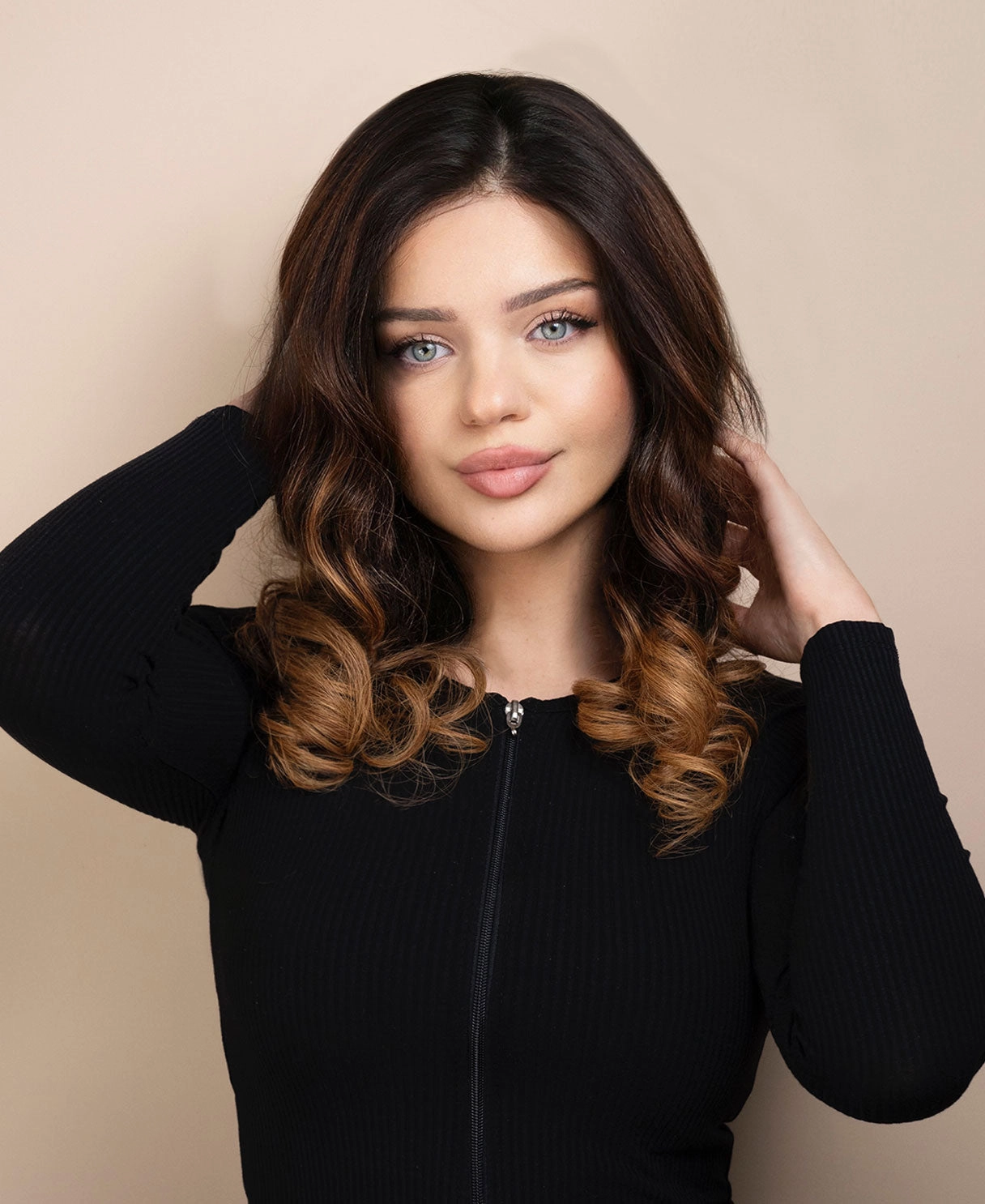 lace front wavy human wig - 18" brown melt.