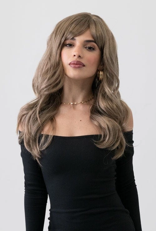 Light brown wig with ash blonde highlights: Cata