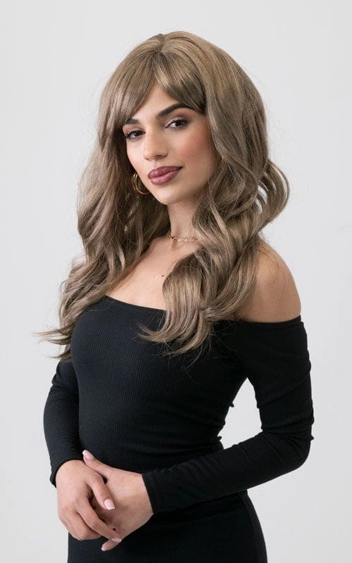 Light brown wig with ash blonde highlights: Cata