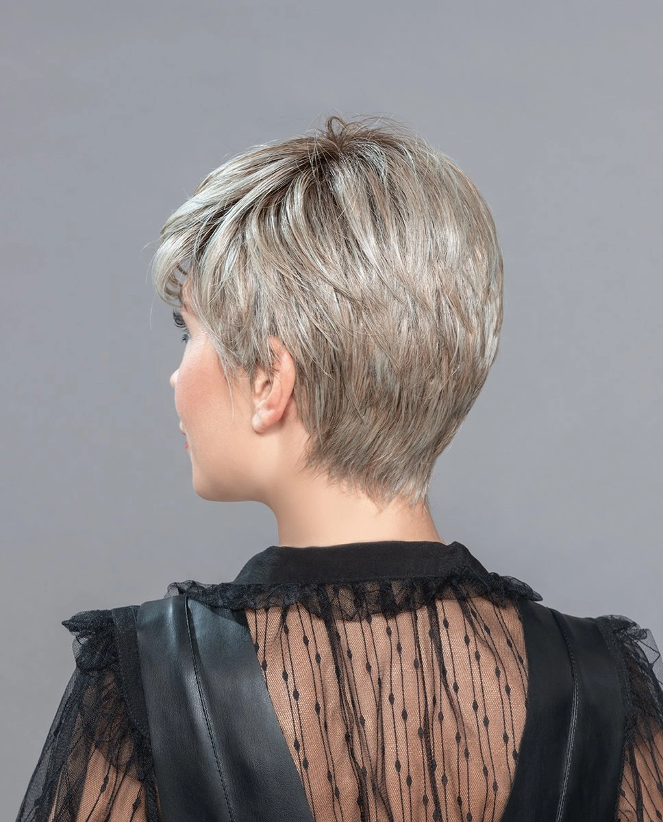 Link Wig by Ellen Wille | Heat Friendly Synthetic Hair | Petite/Average Cap