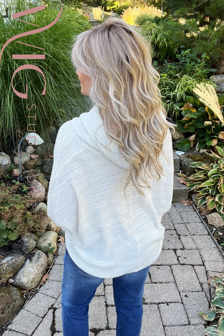 Liverpool Wig by Belle Tress | Heat Friendly Synthetic Hair | Average Cap