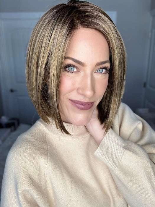 London | Synthetic Lace Front Wig (Mono Part)