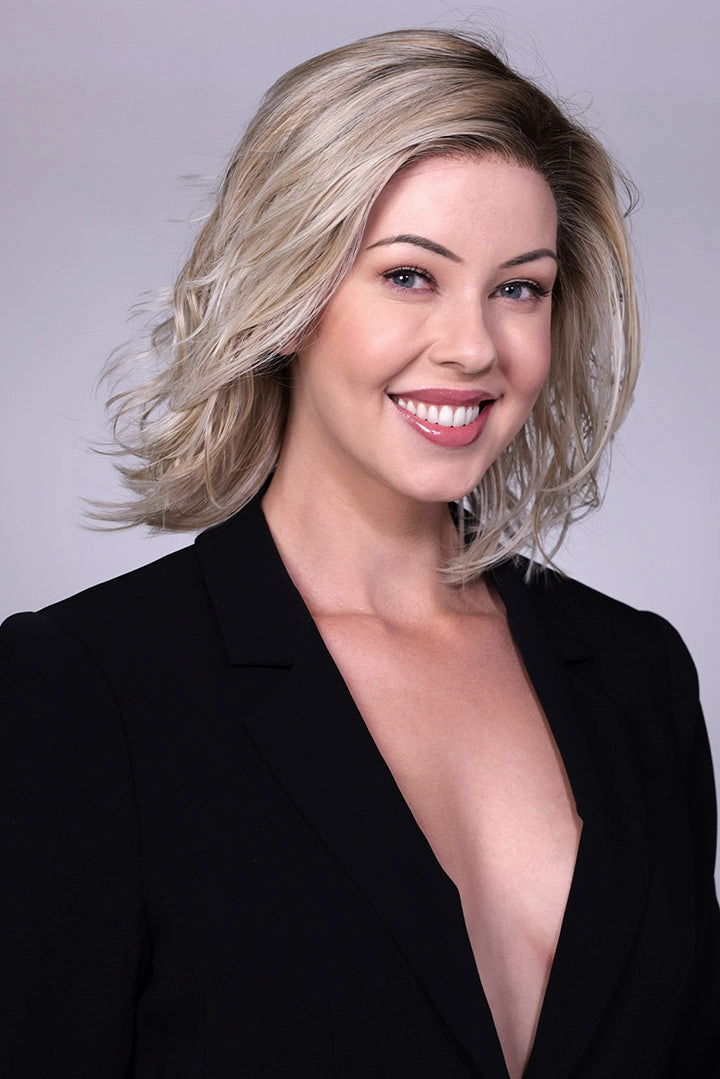 Park Ave Wig by Belle Tress | Heat Friendly Synthetic Hair | Average Cap