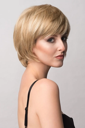Pixie cut wig, layered and short: Sophia