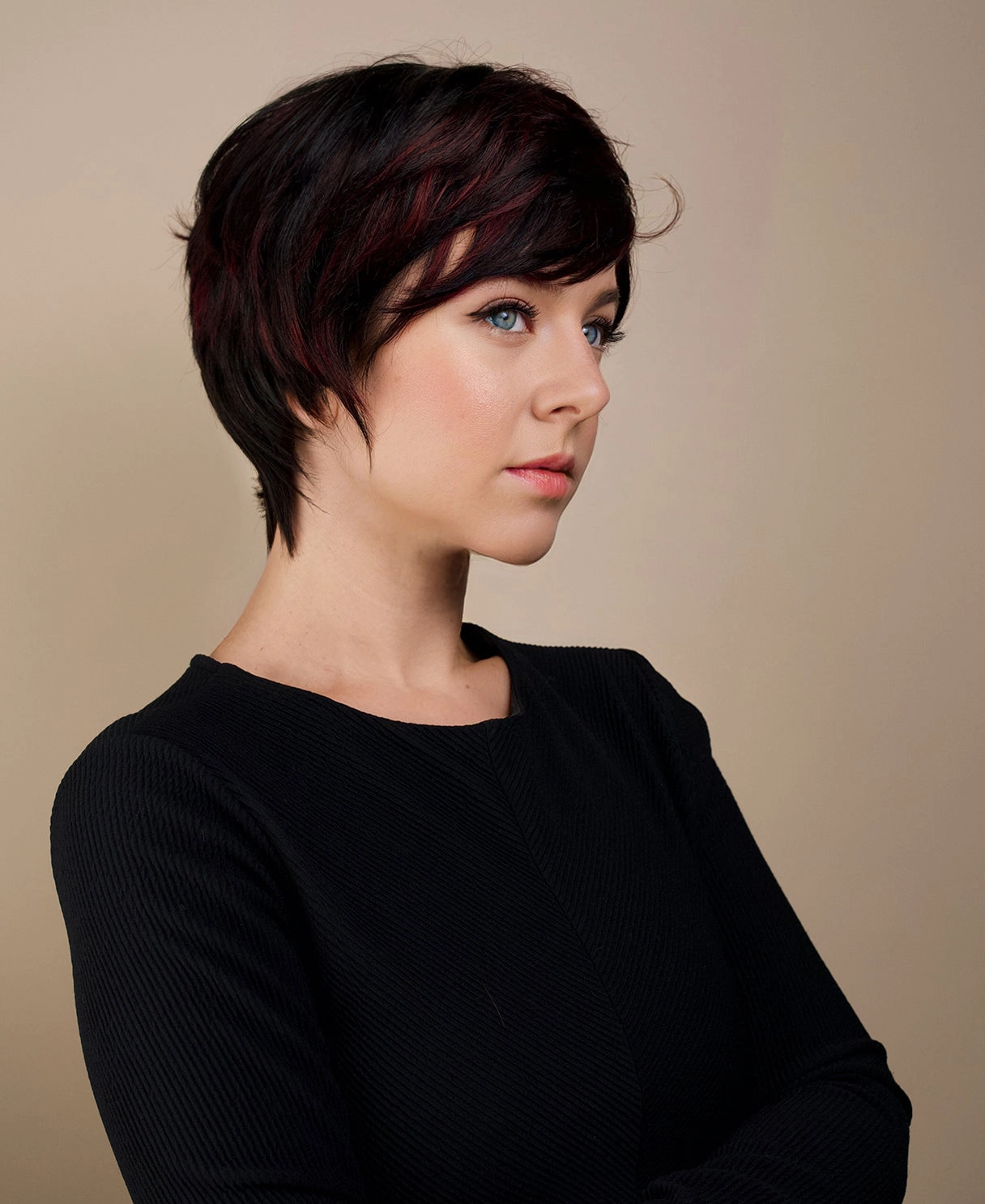 pixie human wig with side bangs - 6" black and red.