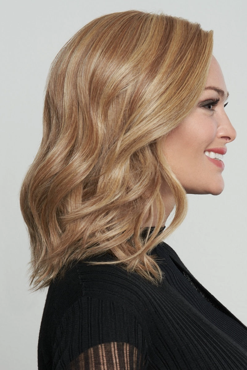 Raquel Welch Wigs - Wavy Day