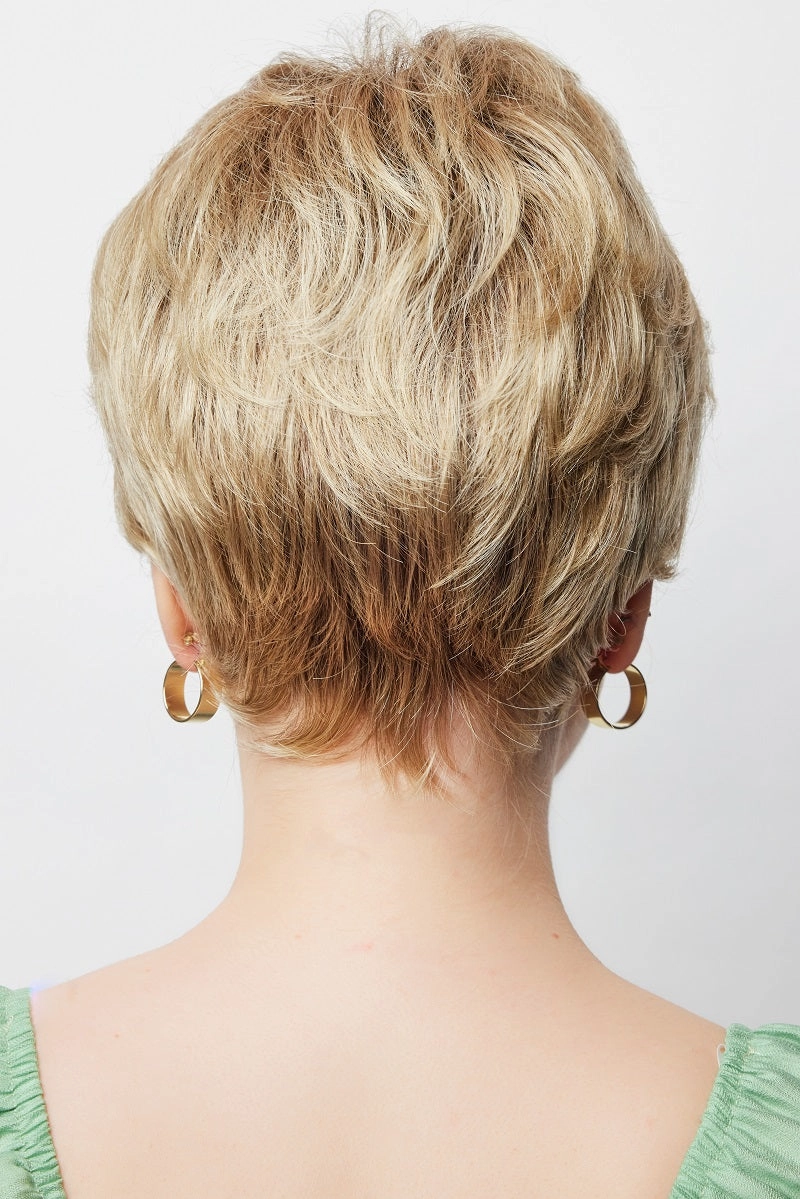 Sale - Amore Wigs - Bay (#2585) - Color: Champagne-R