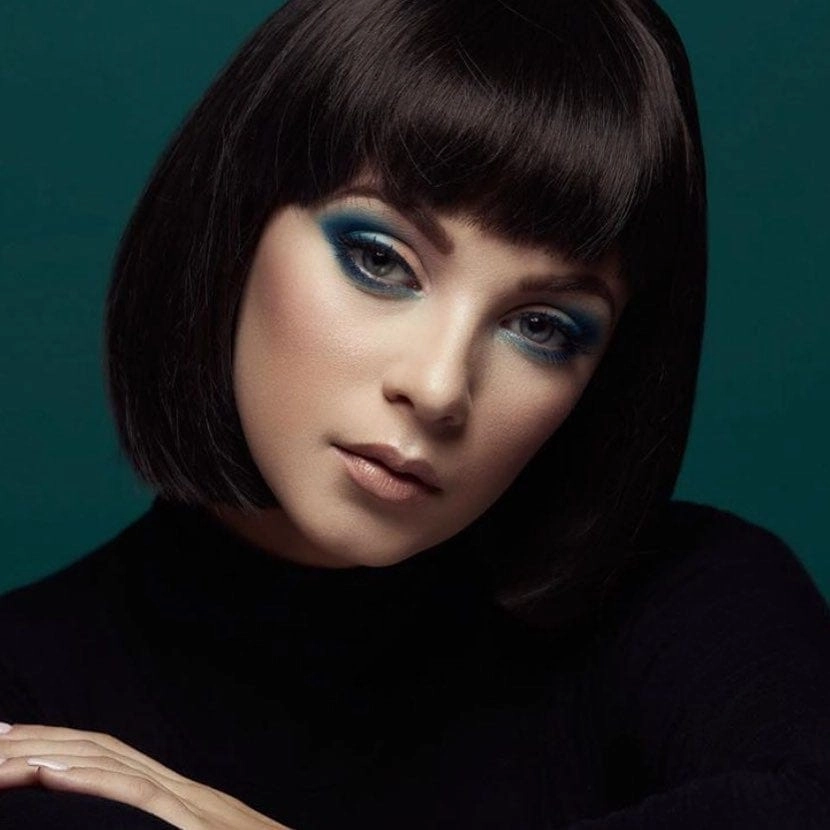Short black bob wig: Josie