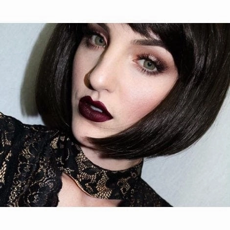 Short black bob wig: Josie